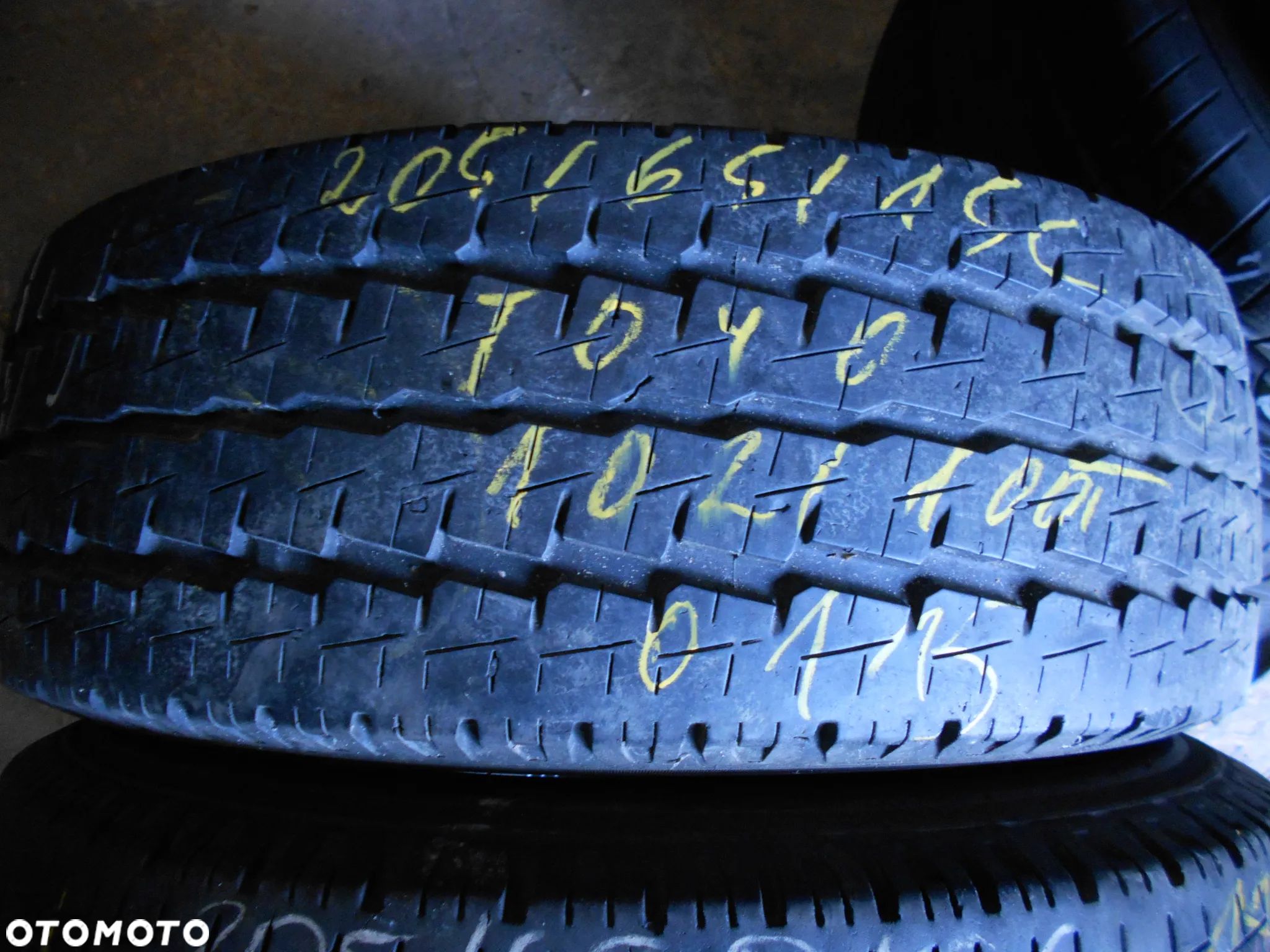 OPONA POJEDYNKA  205/65R15C TOYO H08 DOT 0115 10MM - 1