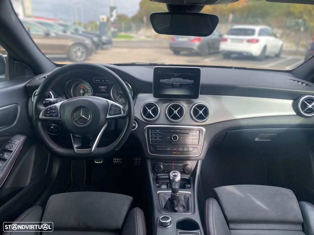 Mercedes-Benz CLA 180 d Shooting Brake - 23