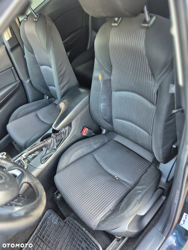 Mazda 3 - 15