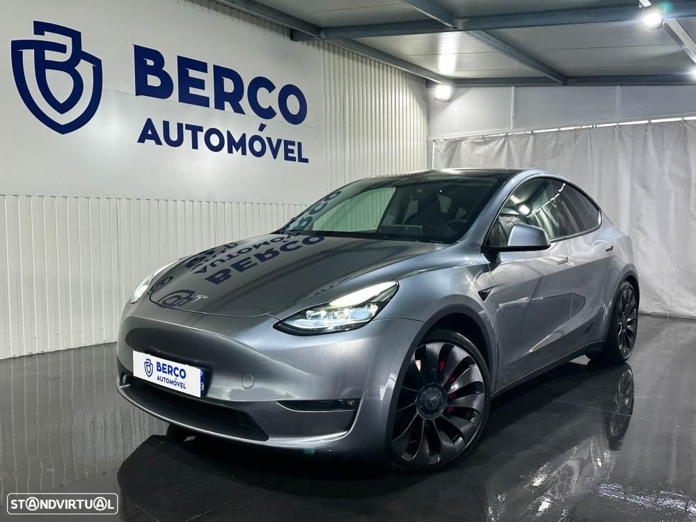 Tesla Model Y Performance Dual Motor AWD - 1