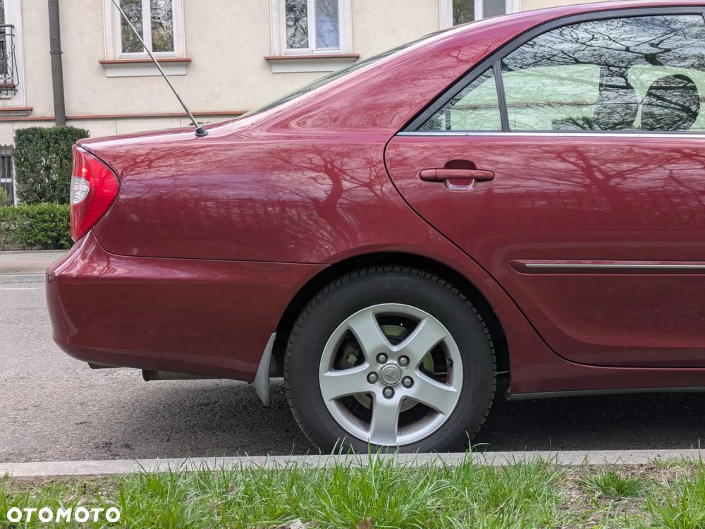 Toyota Camry 3.0 V6 - 4