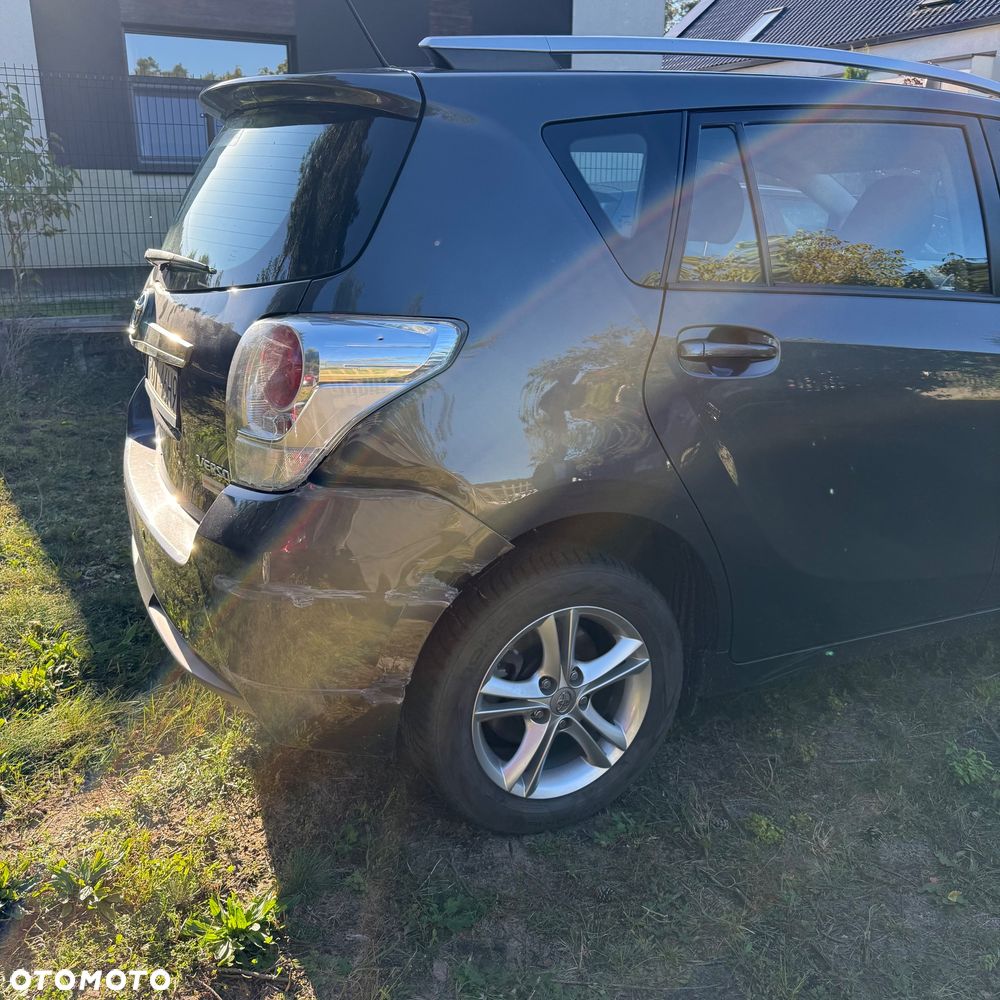 Toyota Verso 1.8 Premium 7os - 6