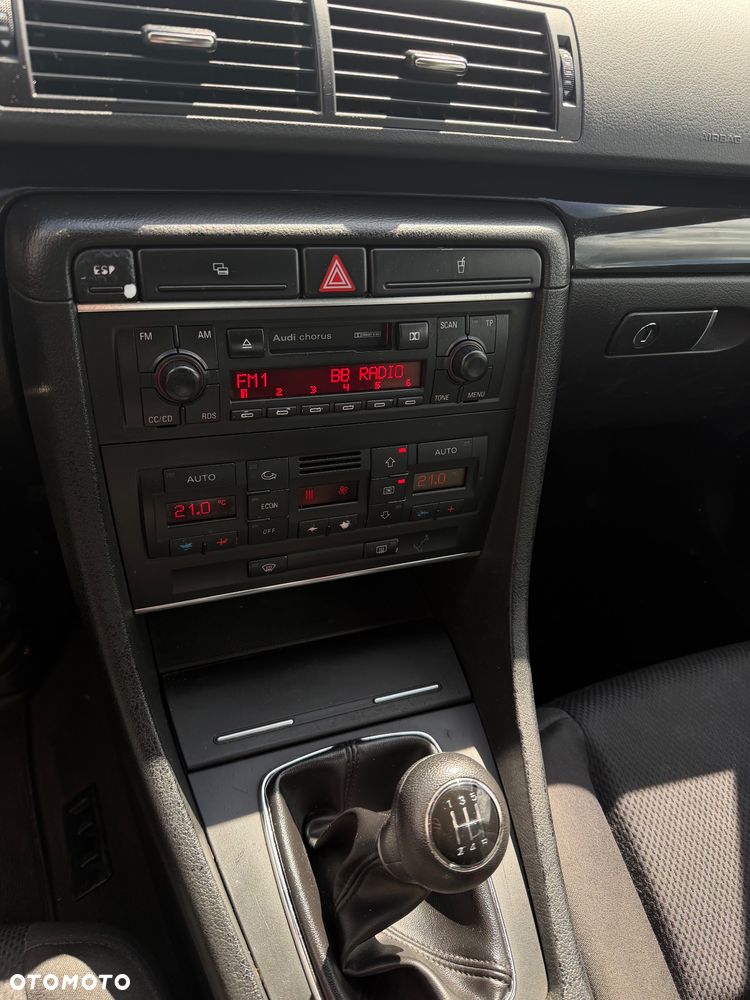 Audi A4 Limousine - 17