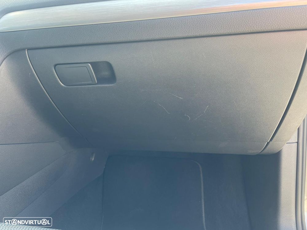 VW Golf 1.6 TDi GPS Edition - 39