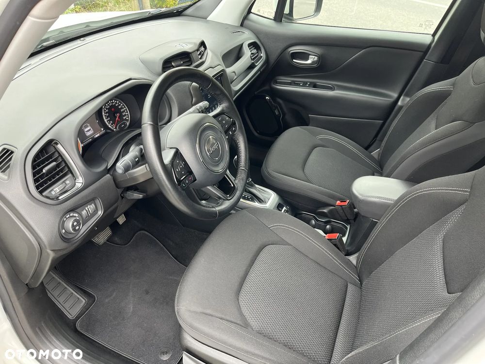 Jeep Renegade - 11