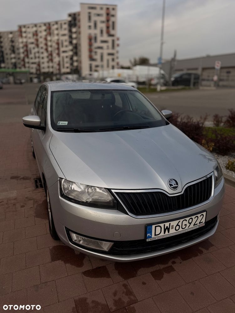 Skoda Rapid 2016 photo 2