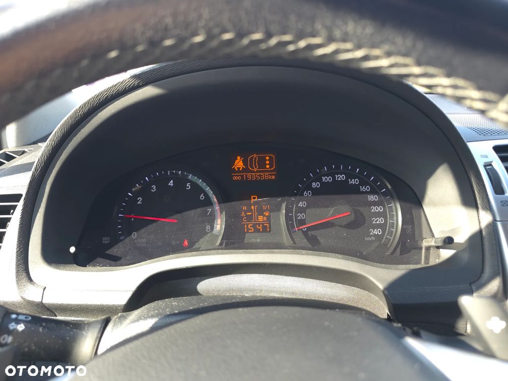 Toyota Avensis 2.0 Prestige NAVI MS - 24