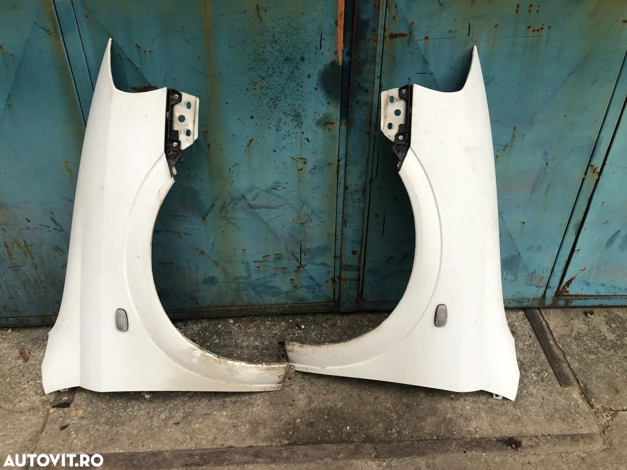 Aripa stanga/Aripa dreapta fata Opel Astra G alb - 1