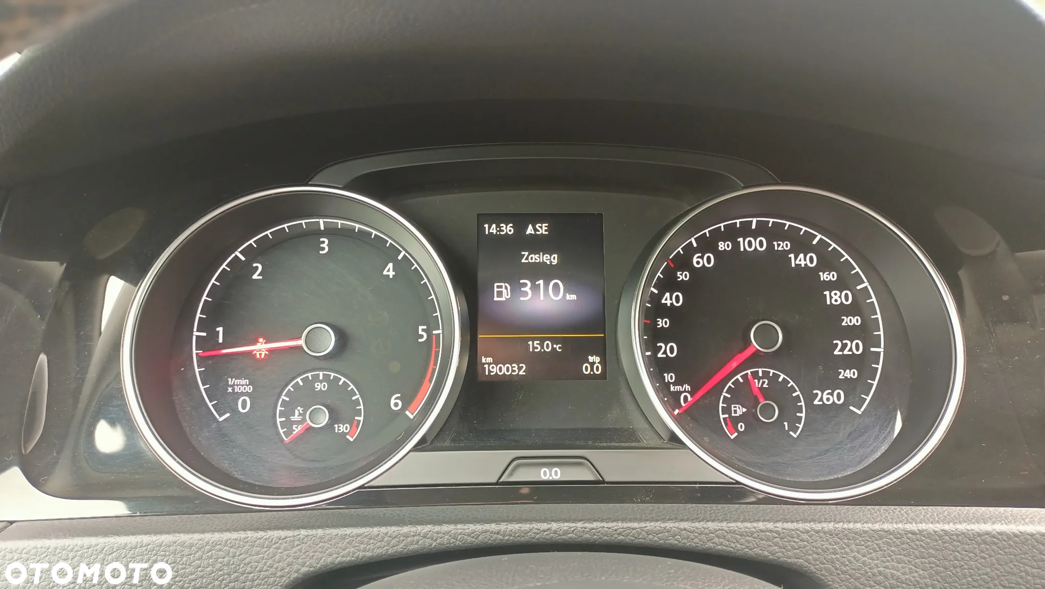Volkswagen Golf 1.6 BlueTDI Cup - 32