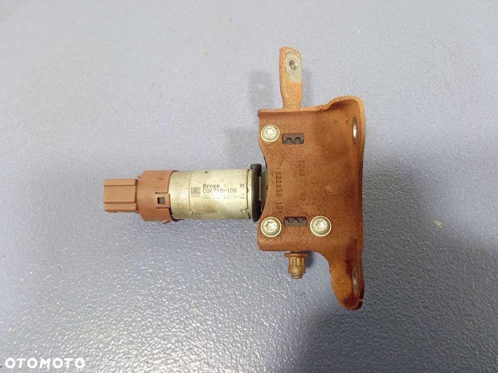 BMW X5 G05 G06 SILNICZEK FOTELA PRAWY PRZÓD C06710-106 - 3