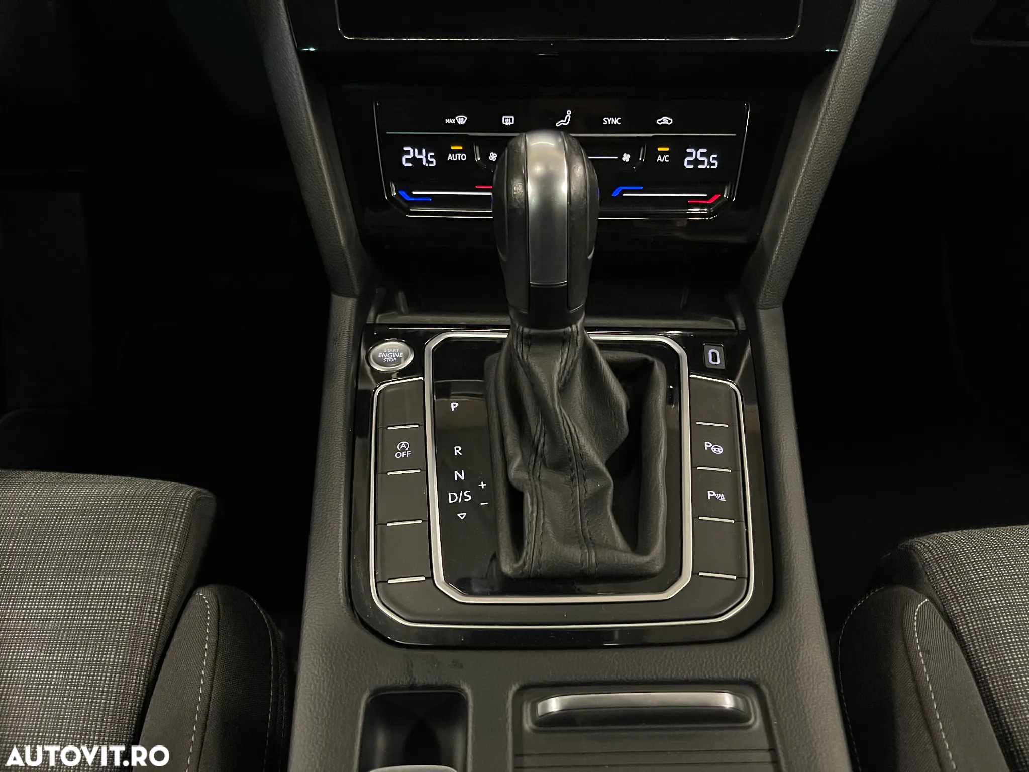 Volkswagen Passat Variant 2.0 TDI DSG Comfortline - 24