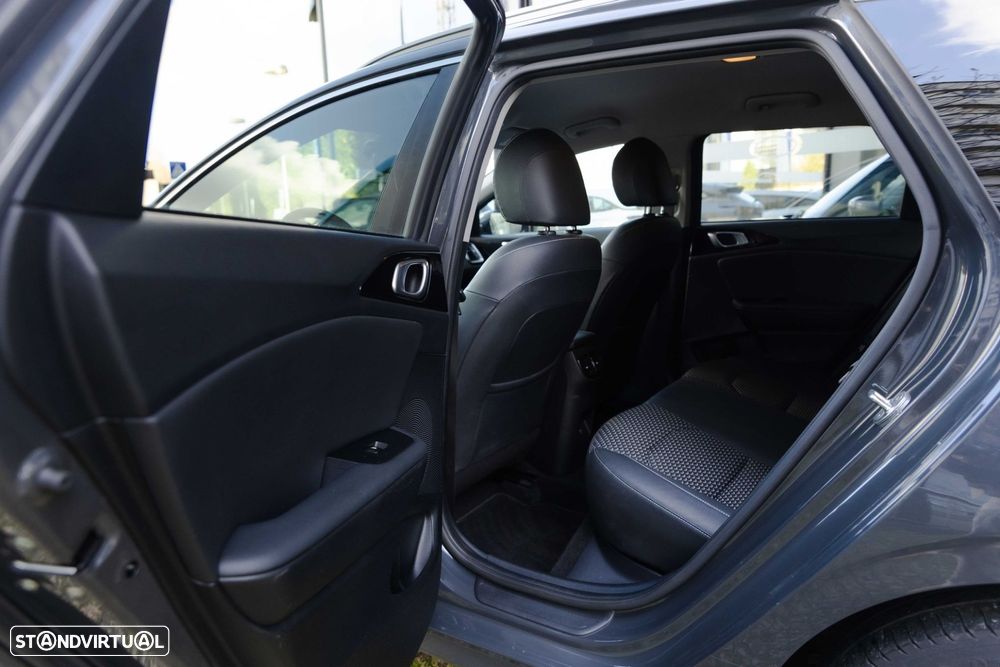 Kia Ceed SW 1.0 T-GDI Sport - 13