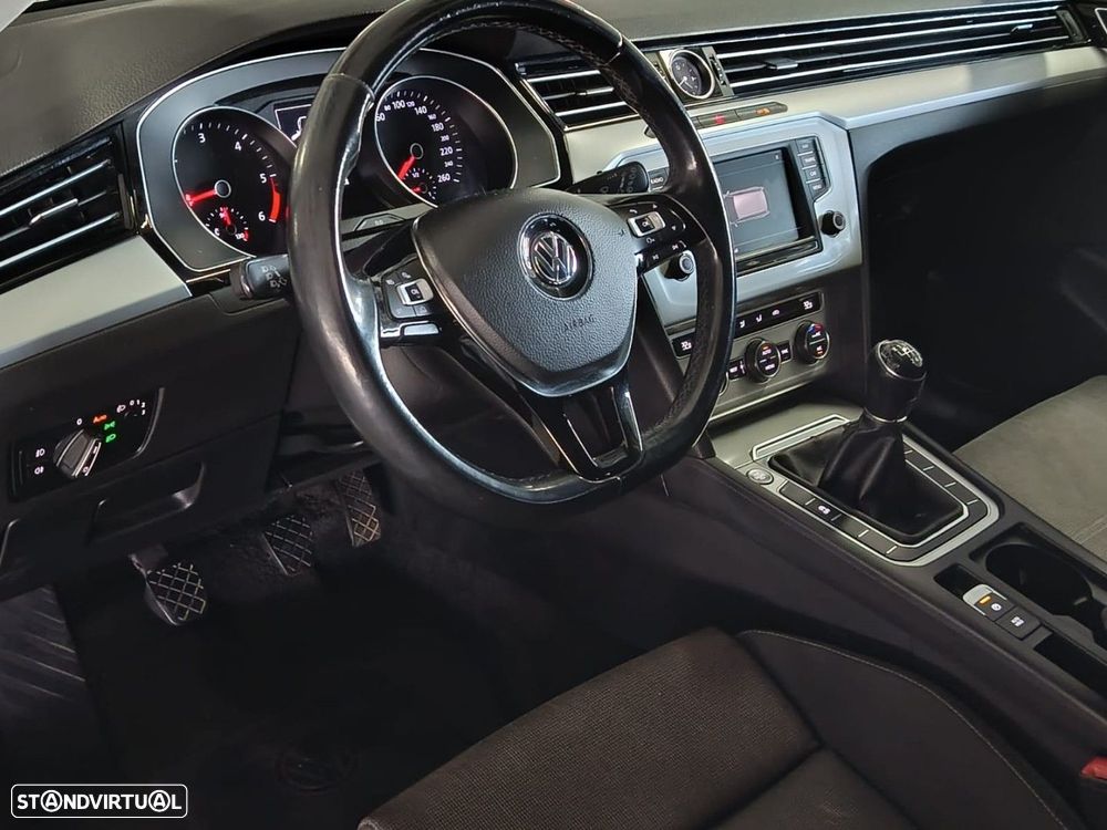 VW Passat Variant 1.6 TDI Confortline - 13