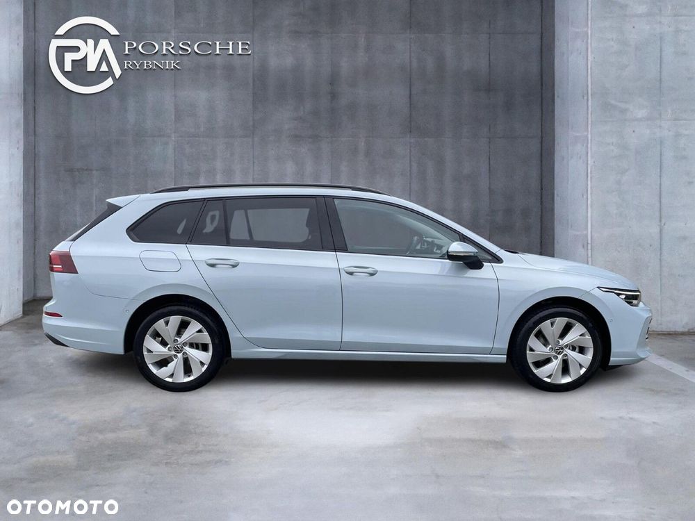 Volkswagen Golf - 6