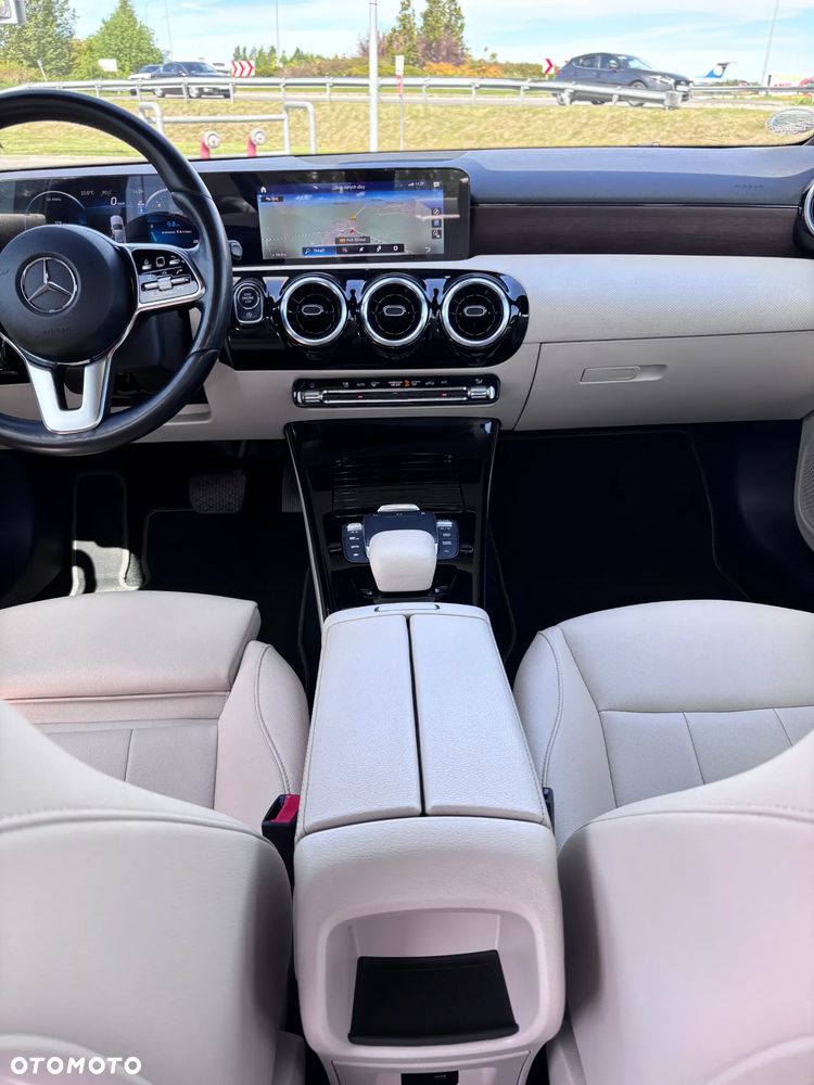 Mercedes-Benz Klasa A 180 Progressive 7G-DCT - 20