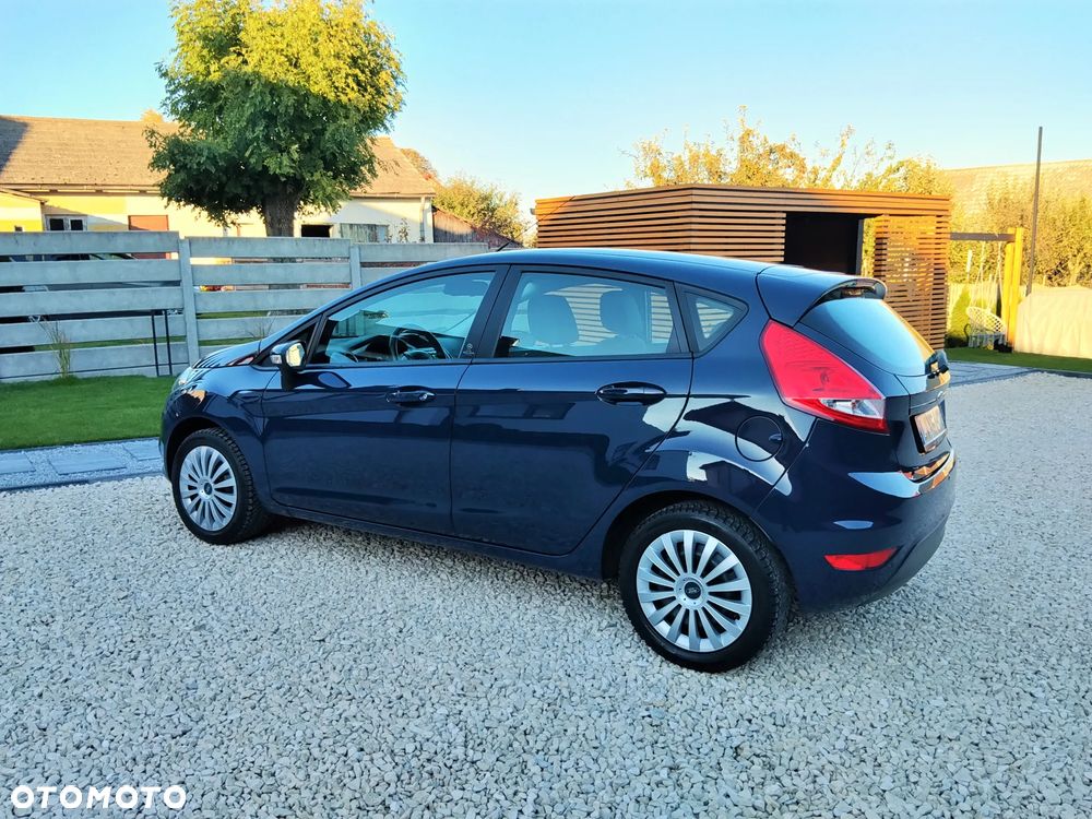 Ford Fiesta 2012 photo 3