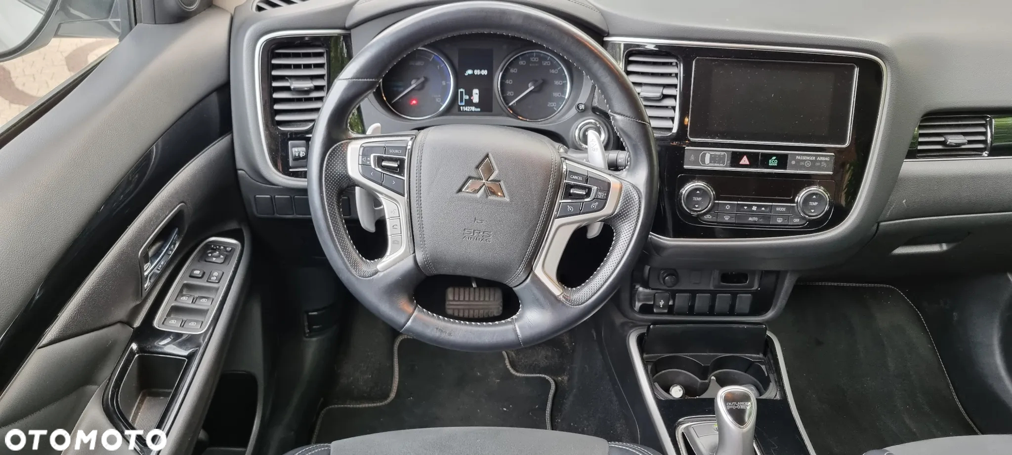 Mitsubishi Outlander 2.4 4WD Plug-In Hybrid Diamant+ - 16