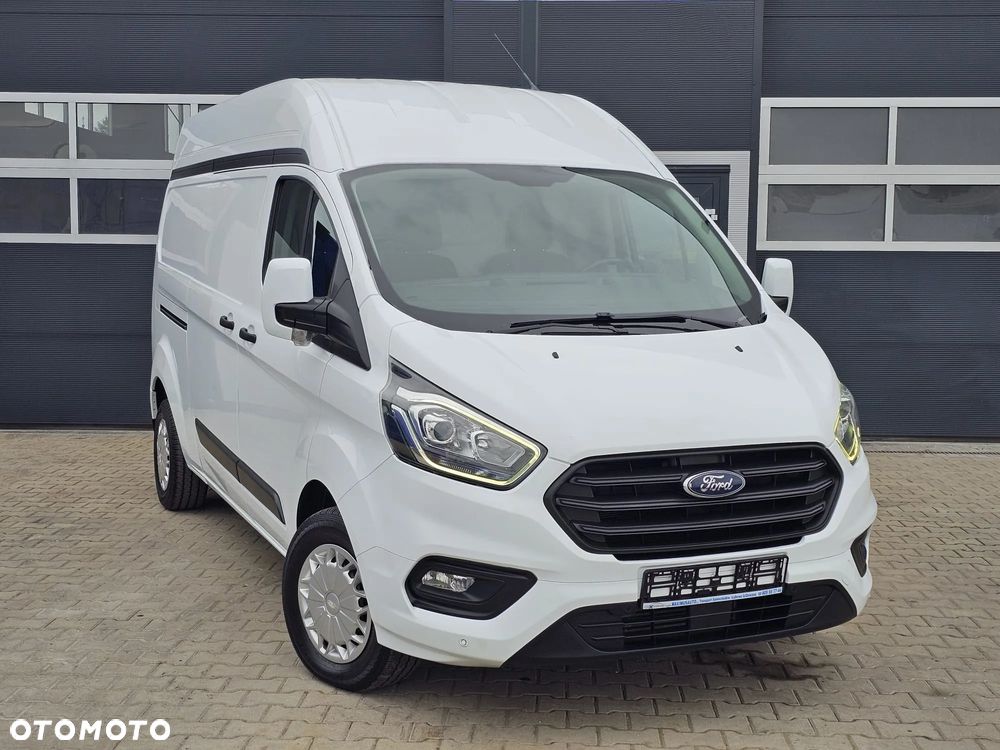 Ford Custom - 2