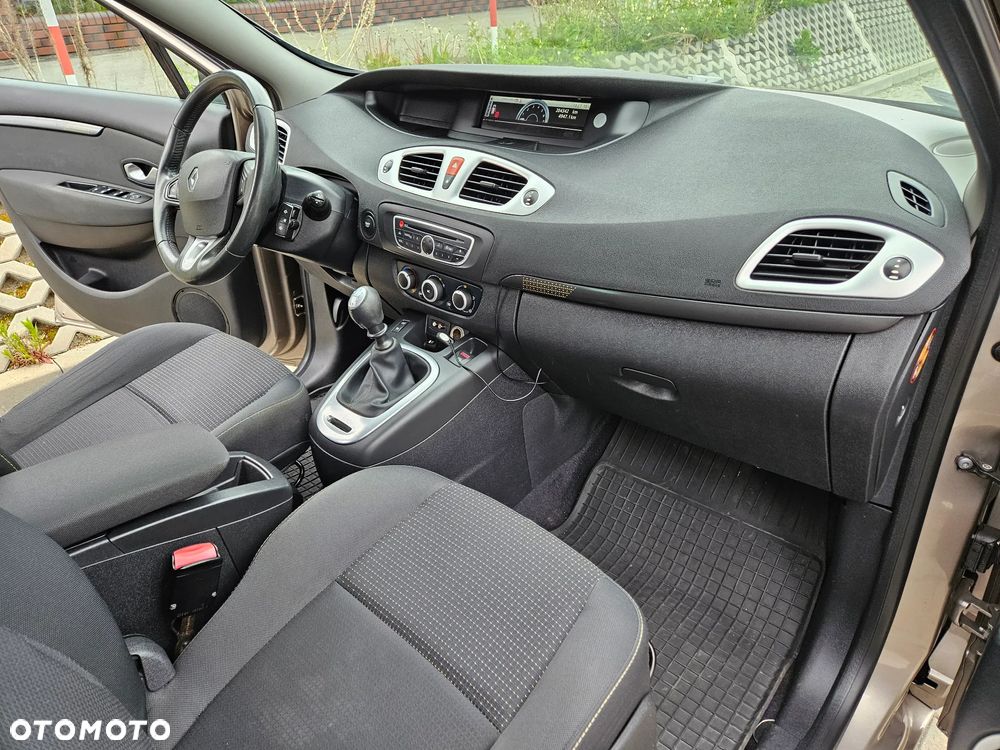 Renault Grand Scenic 1.6 16V 110 Dynamique - 16