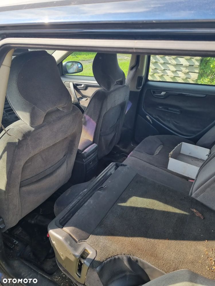 Volvo v70 2001r 2.5 tdi 140km D5252T skrzynia m56 na części - 9