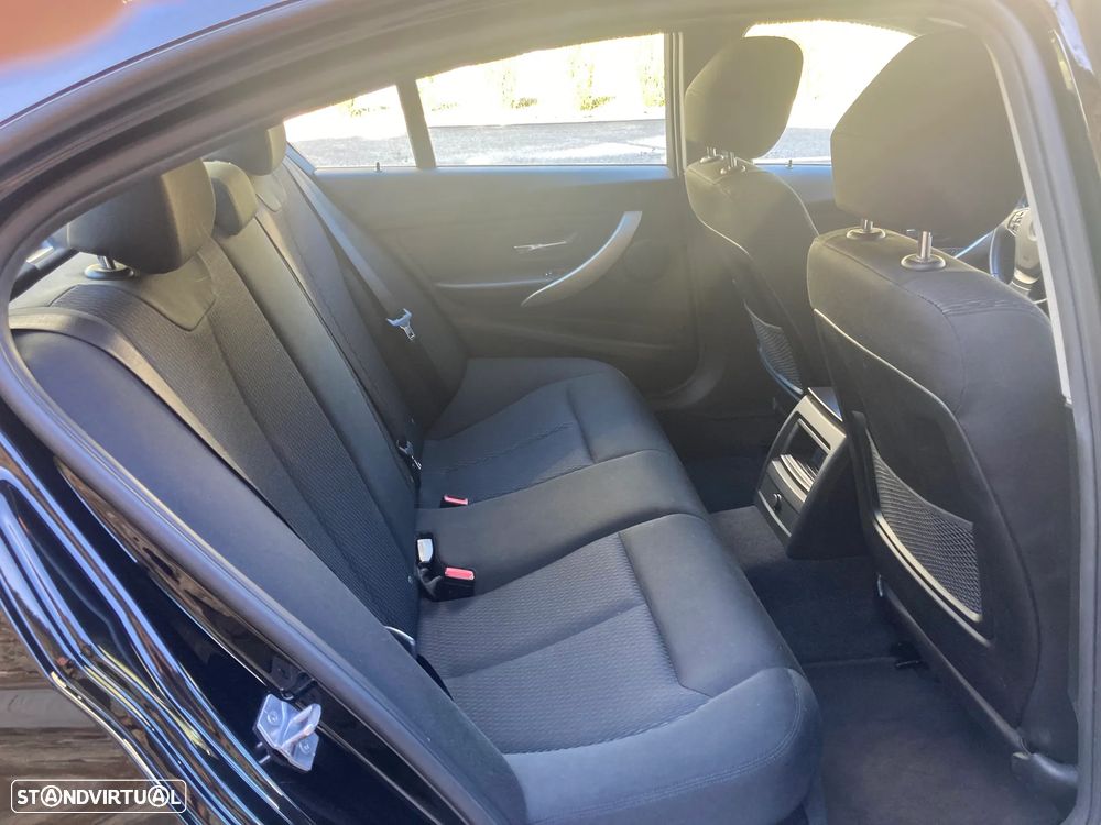 BMW 318 d Advantage Auto - 21