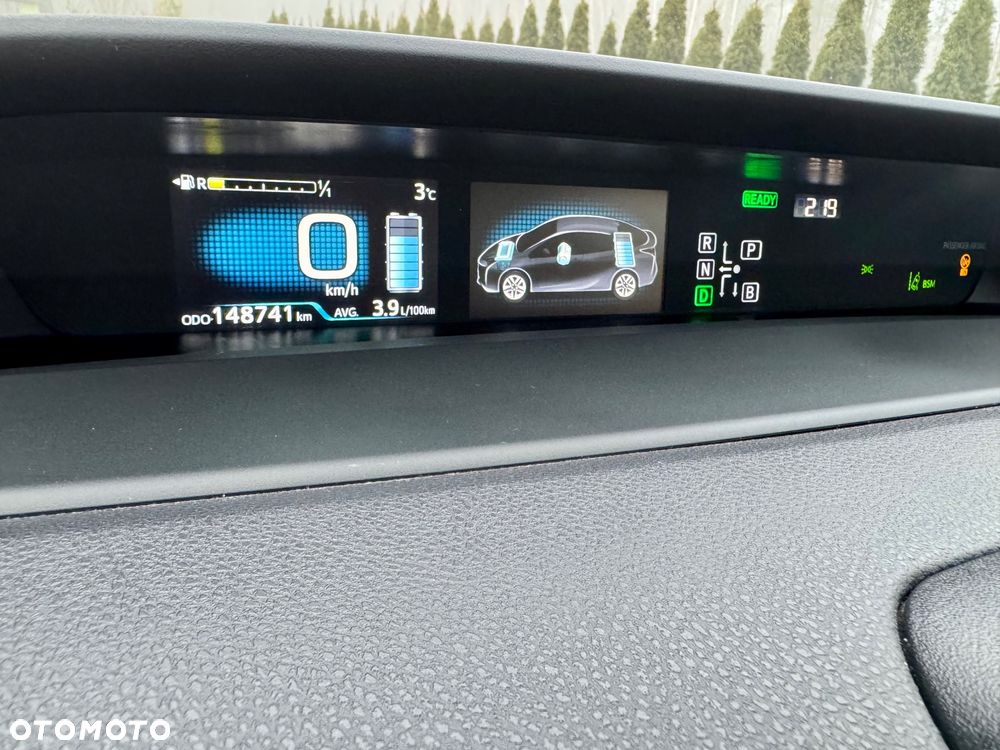 Toyota Prius Hybrid Comfort - 24