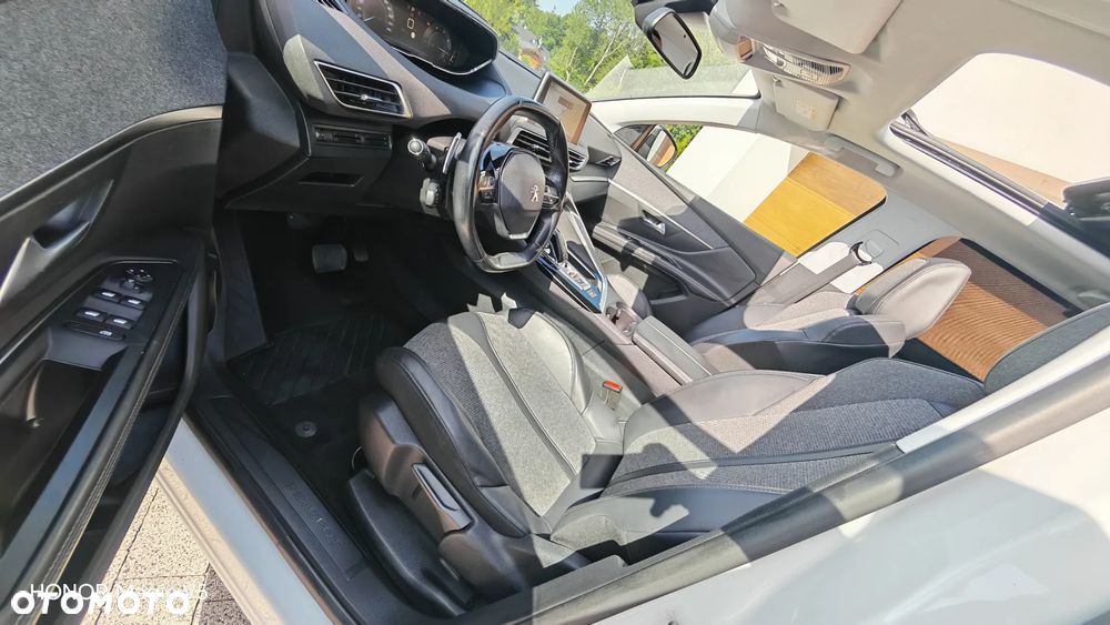 Peugeot 5008 BlueHDI 120 EAT6 Stop & Start Allure - 24