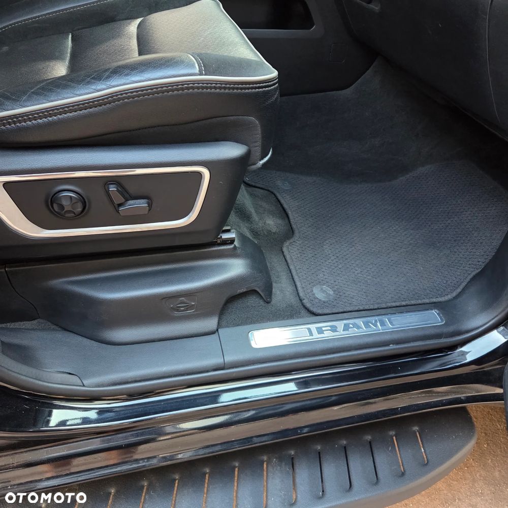 RAM 1500 5.7 Crew Cab Laramie - 14