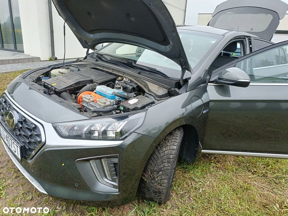 Hyundai IONIQ Hybrid Platinum - 13