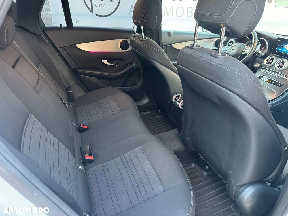 Mercedes-Benz GLC 220 d 4MATIC - 11