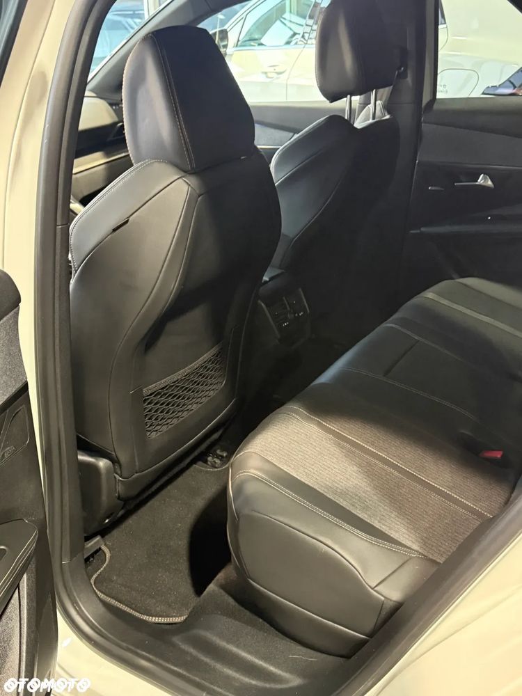 Peugeot 3008 1.6 PureTech Hybrid PHEV Active Pack S&S EAT8 - 11