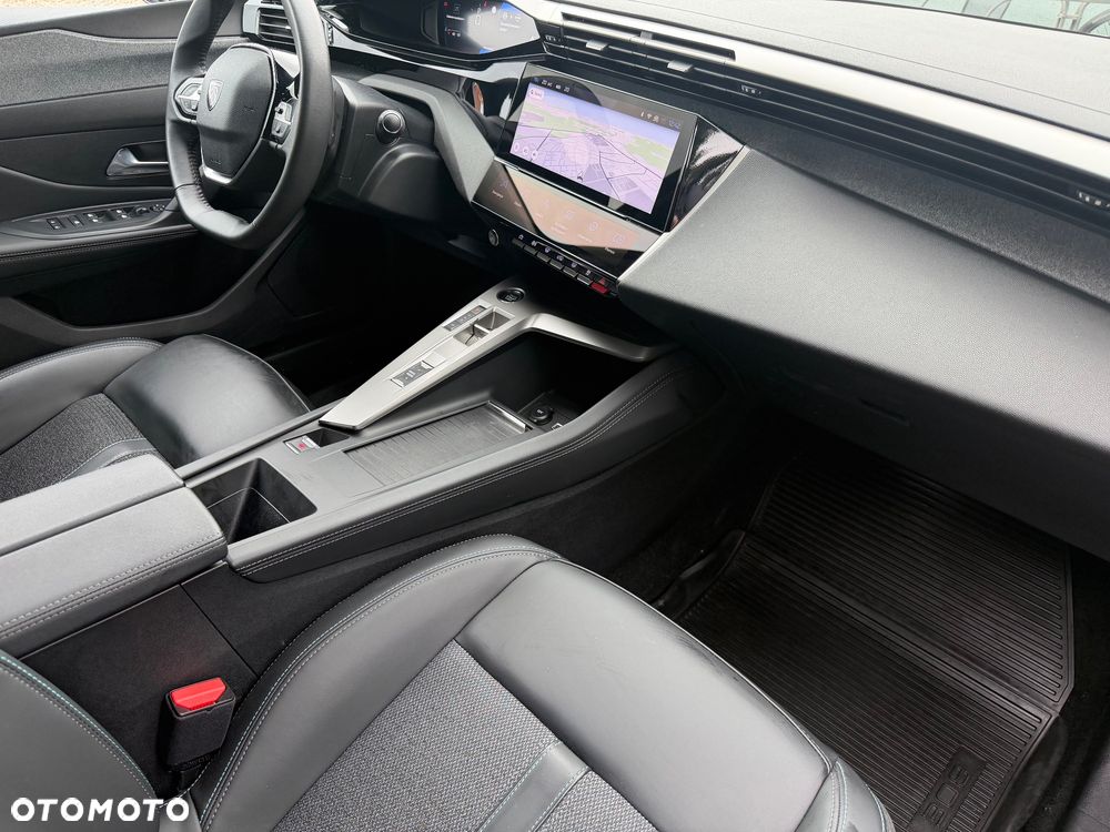 Peugeot 308 1.2 PureTech Allure Pack S&S EAT8 - 4