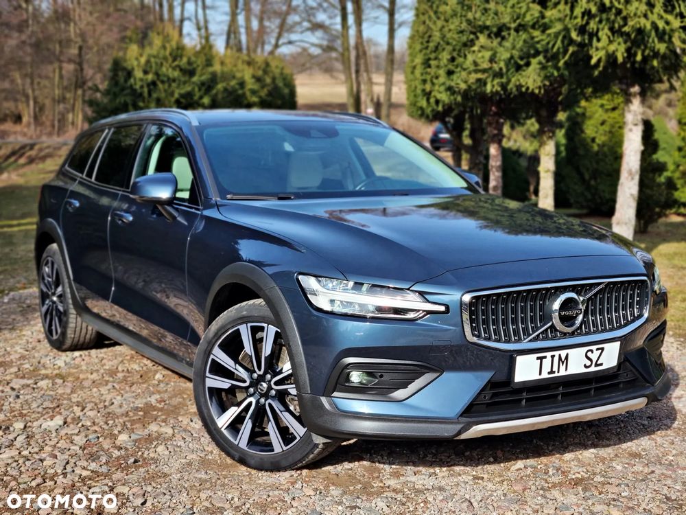 Volvo V60 Cross Country B5 B AWD Plus - 10