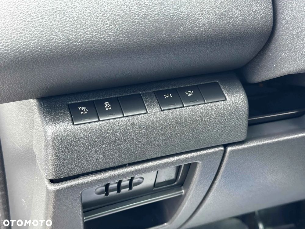 Peugeot 3008 THP 165 EAT6 Stop & Start Allure - 27