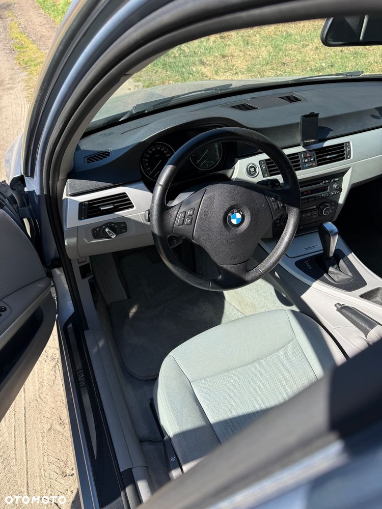 BMW Seria 3 325i Edition Lifestyle - 7