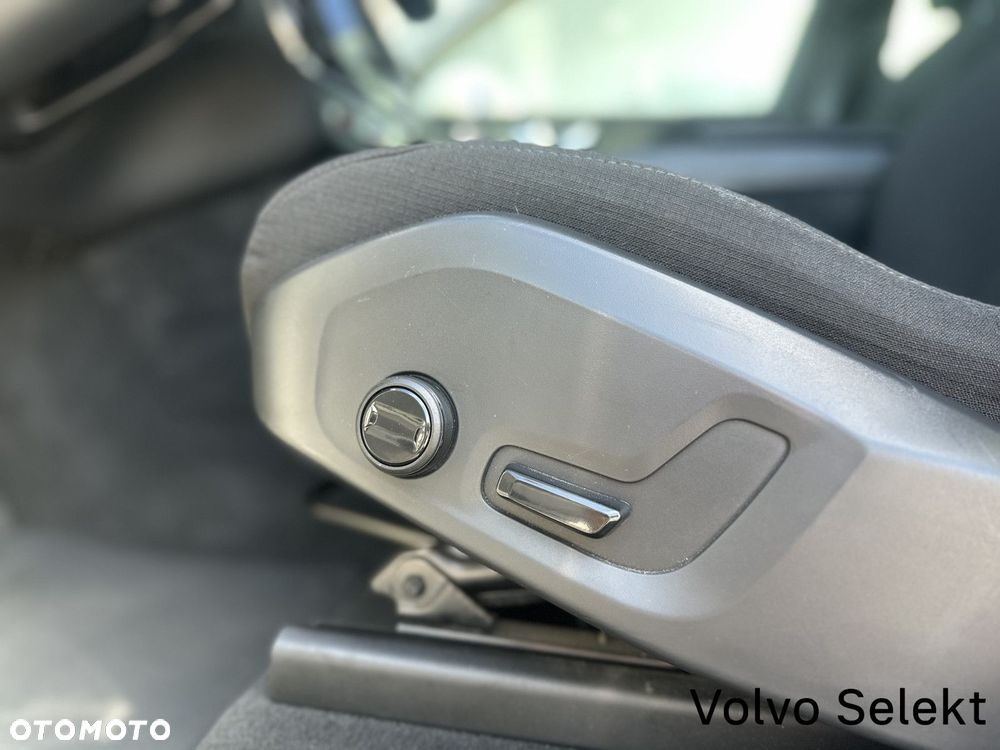 Volvo XC 60 - 33