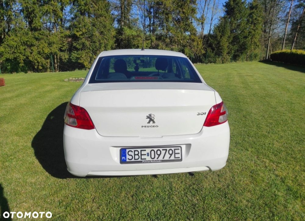 Peugeot 301 - 3