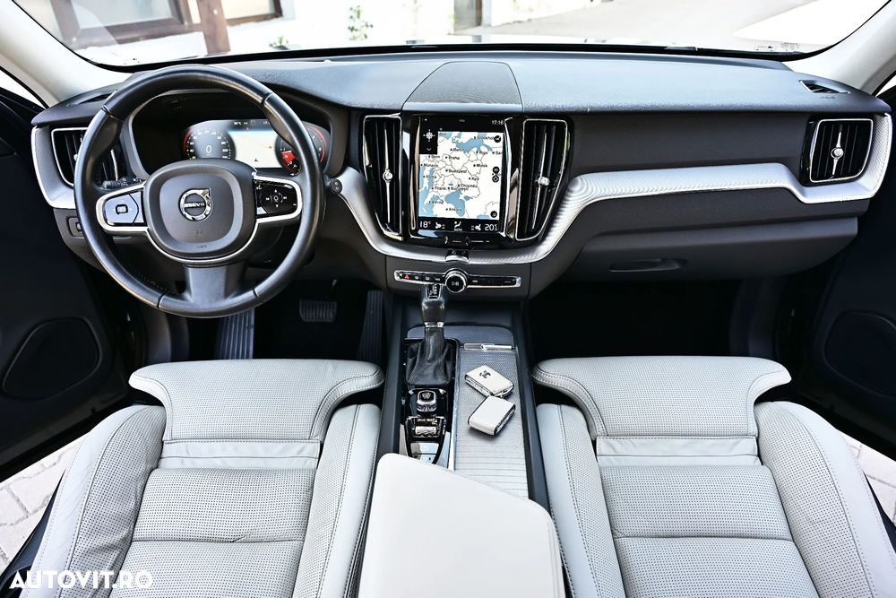 Volvo XC 60 D5 AWD Geartronic Inscription - 31