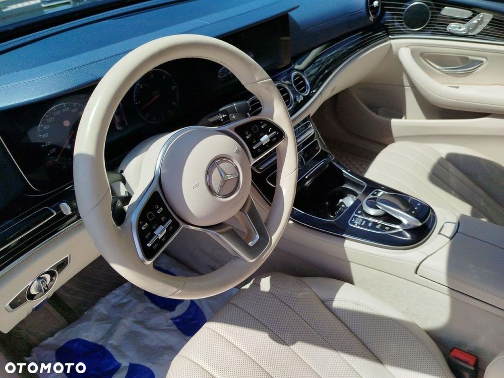 Mercedes-Benz Klasa E - 10