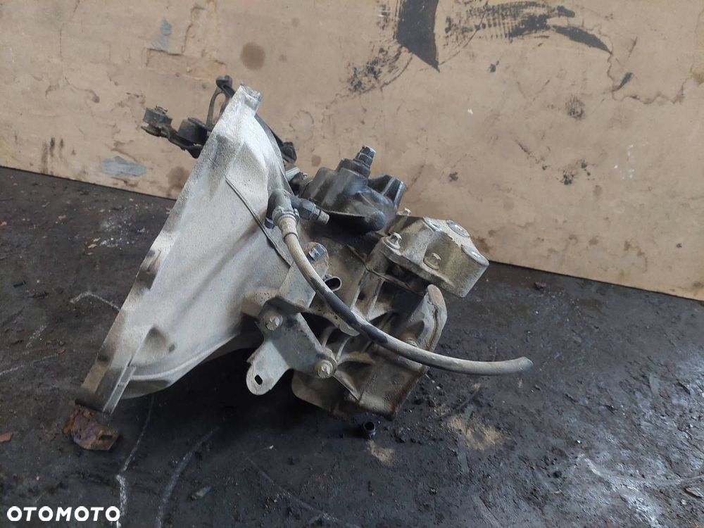 SKRZYNIA BIEGÓW OPEL ASTRA H 1.7 CDTI F17W374 - 2