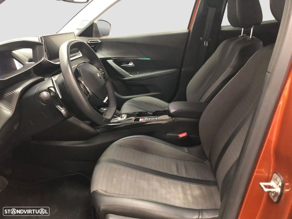 Peugeot 2008 1.2 PureTech Allure EAT8 - 8