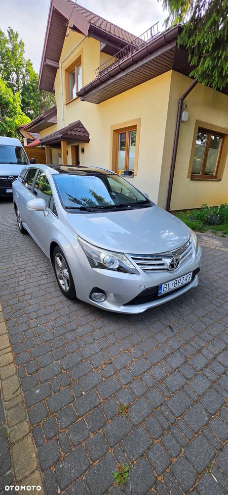 Toyota Avensis 2.2 D-4D Prestige Platinium - 1