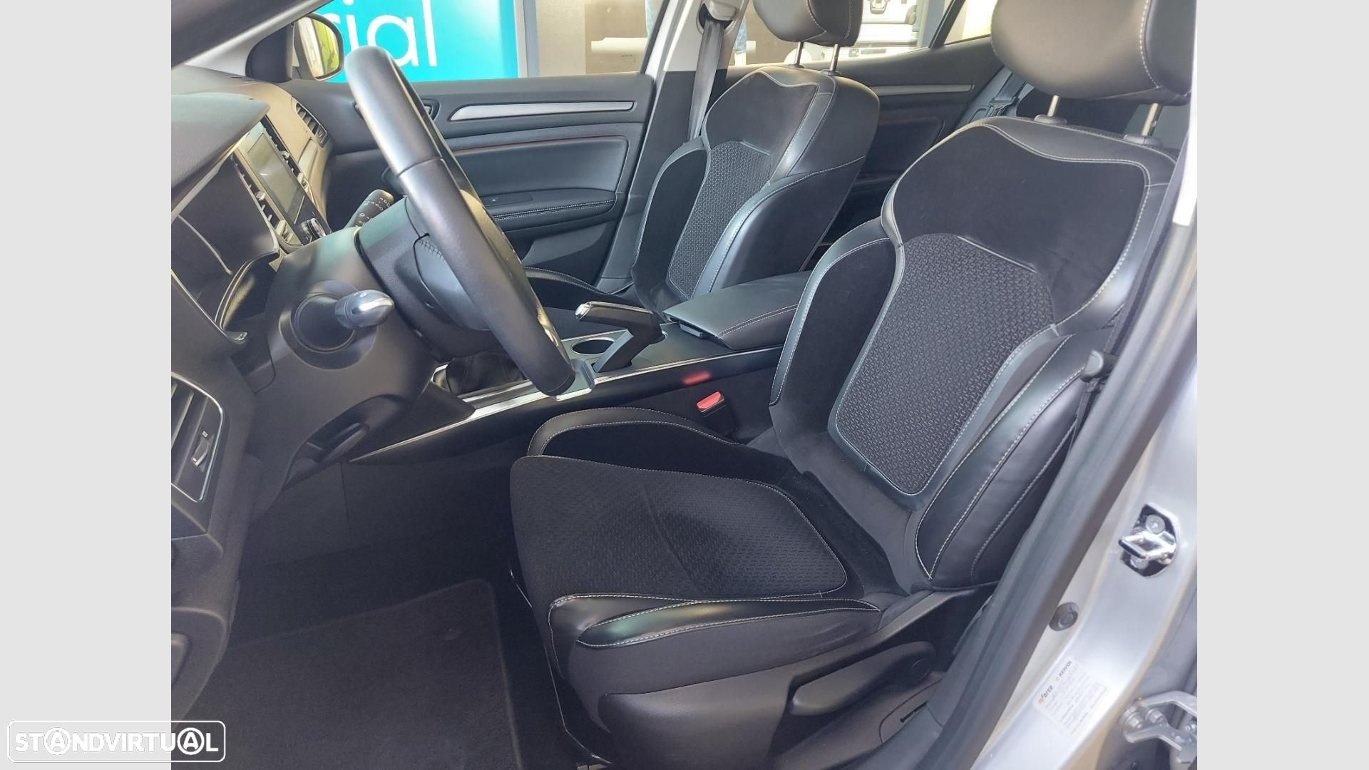 Renault Mégane 1.5 dCi Intens - 9