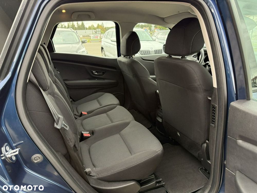 Renault Scenic - 22