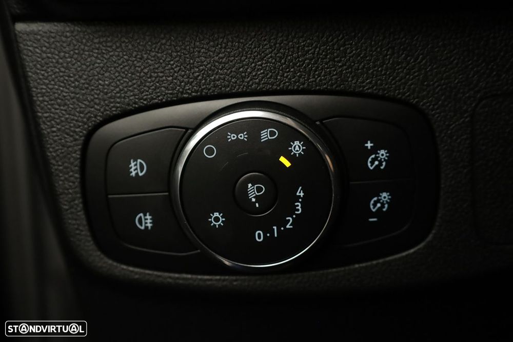 Ford Focus SW - 18