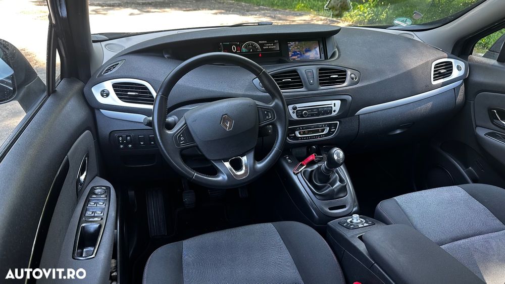 Renault Scenic - 13