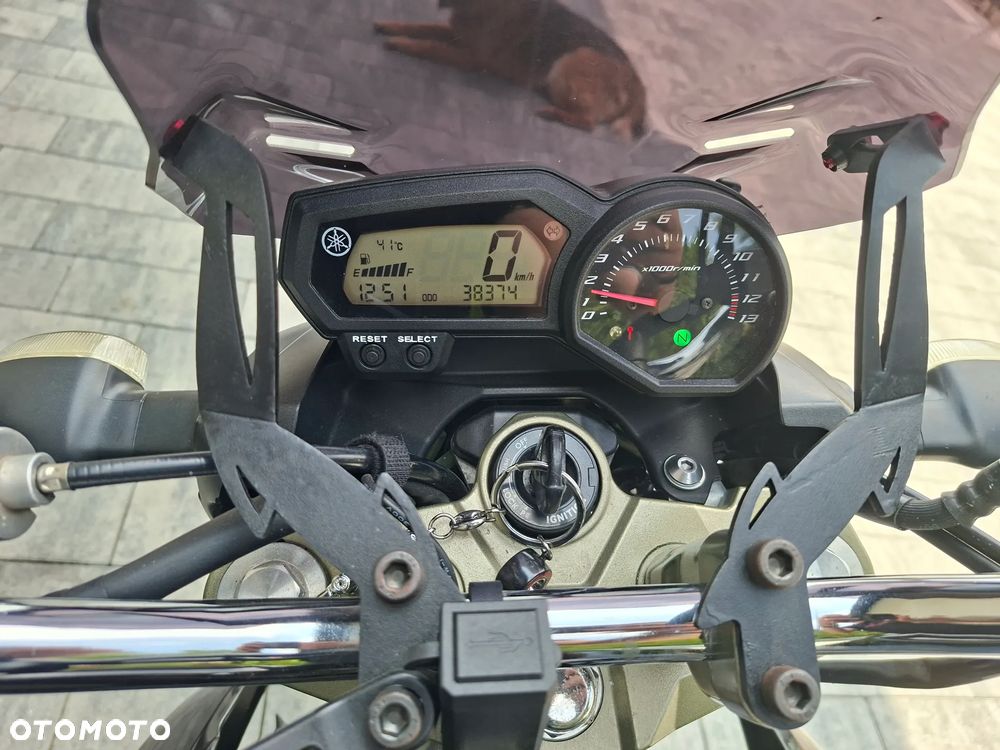 Yamaha XJ - 8