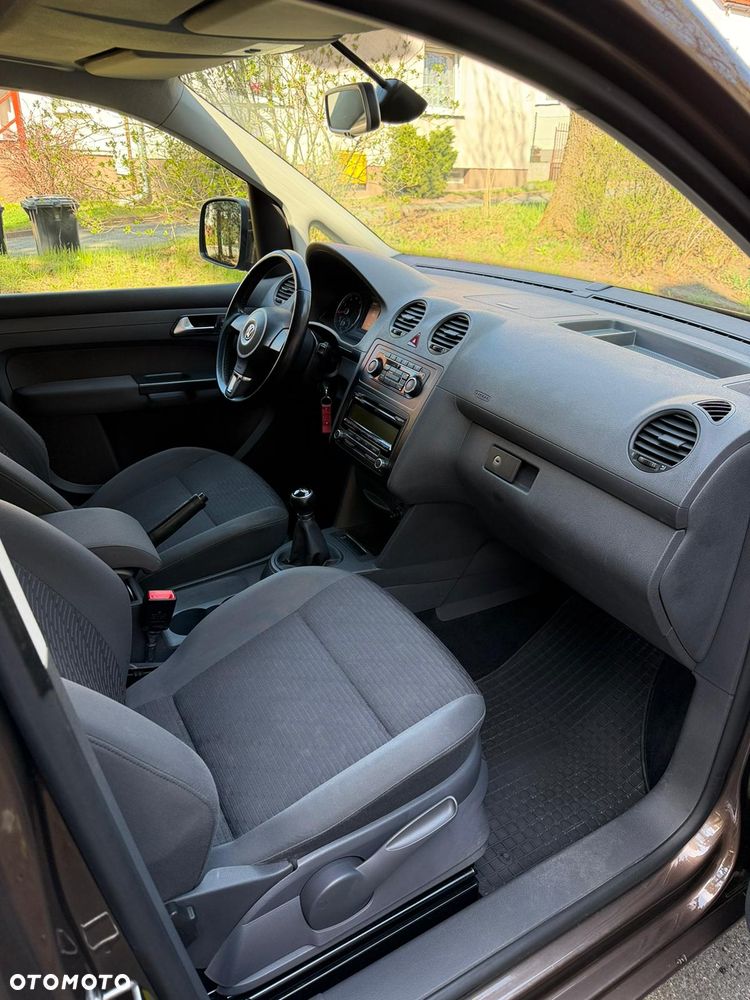 Volkswagen Caddy - 10