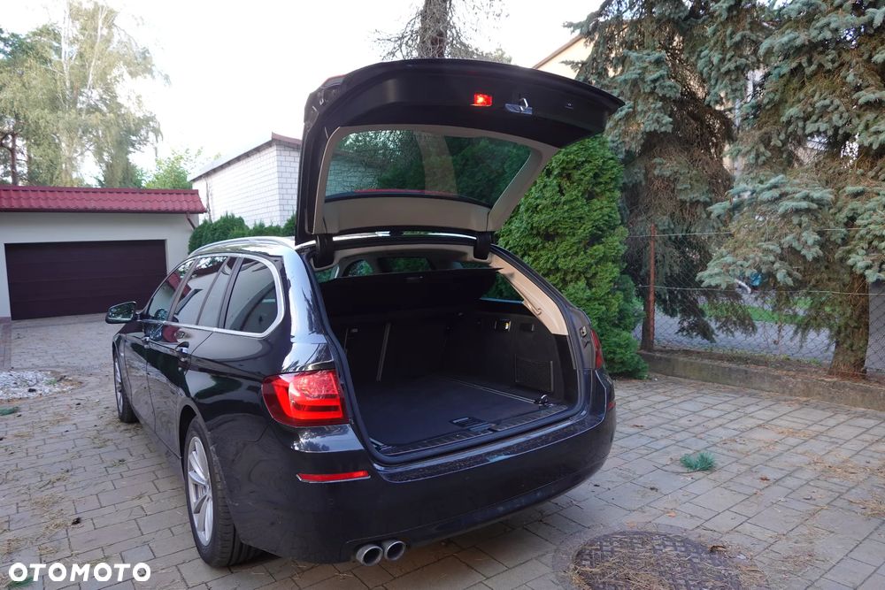 BMW Seria 5 530d xDrive - 6
