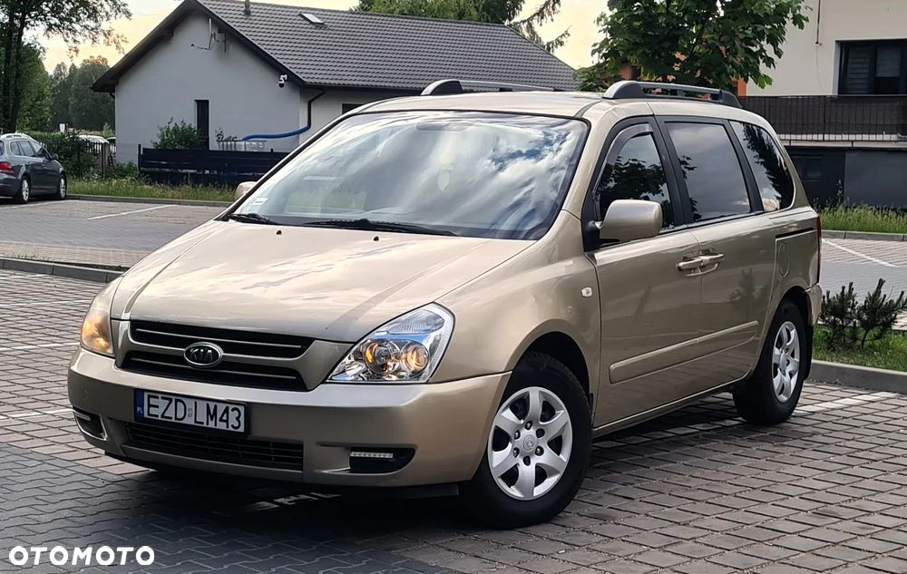 Kia Carnival 2.9 CRDi Tour - 1